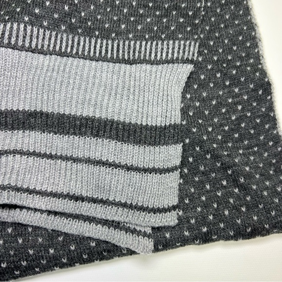Fraas Gray and Black Knit Scarf NWT - Picture 3 of 4